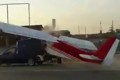 Самолет, грузовик, пешеход. В Чечне произошло нелепое ДТП
