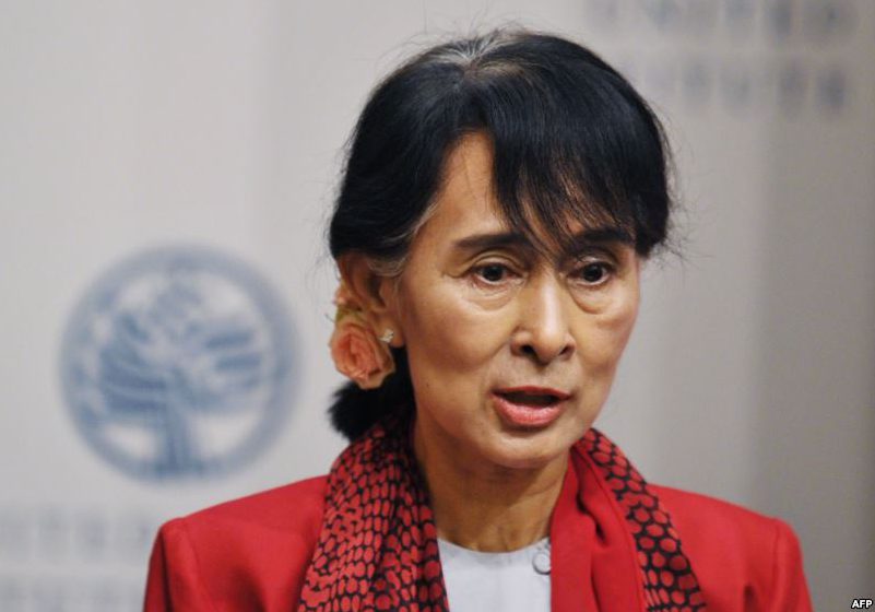 Лидер Мьянмы приняла неожиданное решение после критики в своей адрес