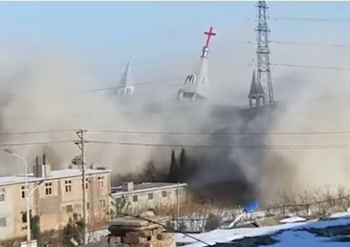 Власти Китая взорвали церковь (ВИДЕО)