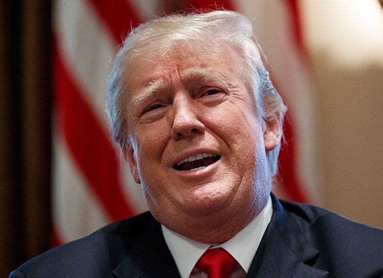 Трамп оскандалился заявлением о “странах-гадюшниках”