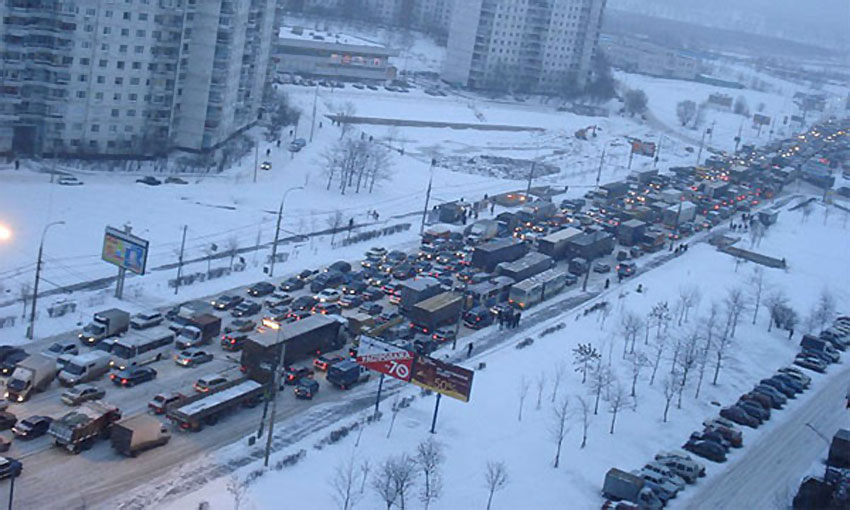 Собянин объяснил, почему Москва утонула в снегу