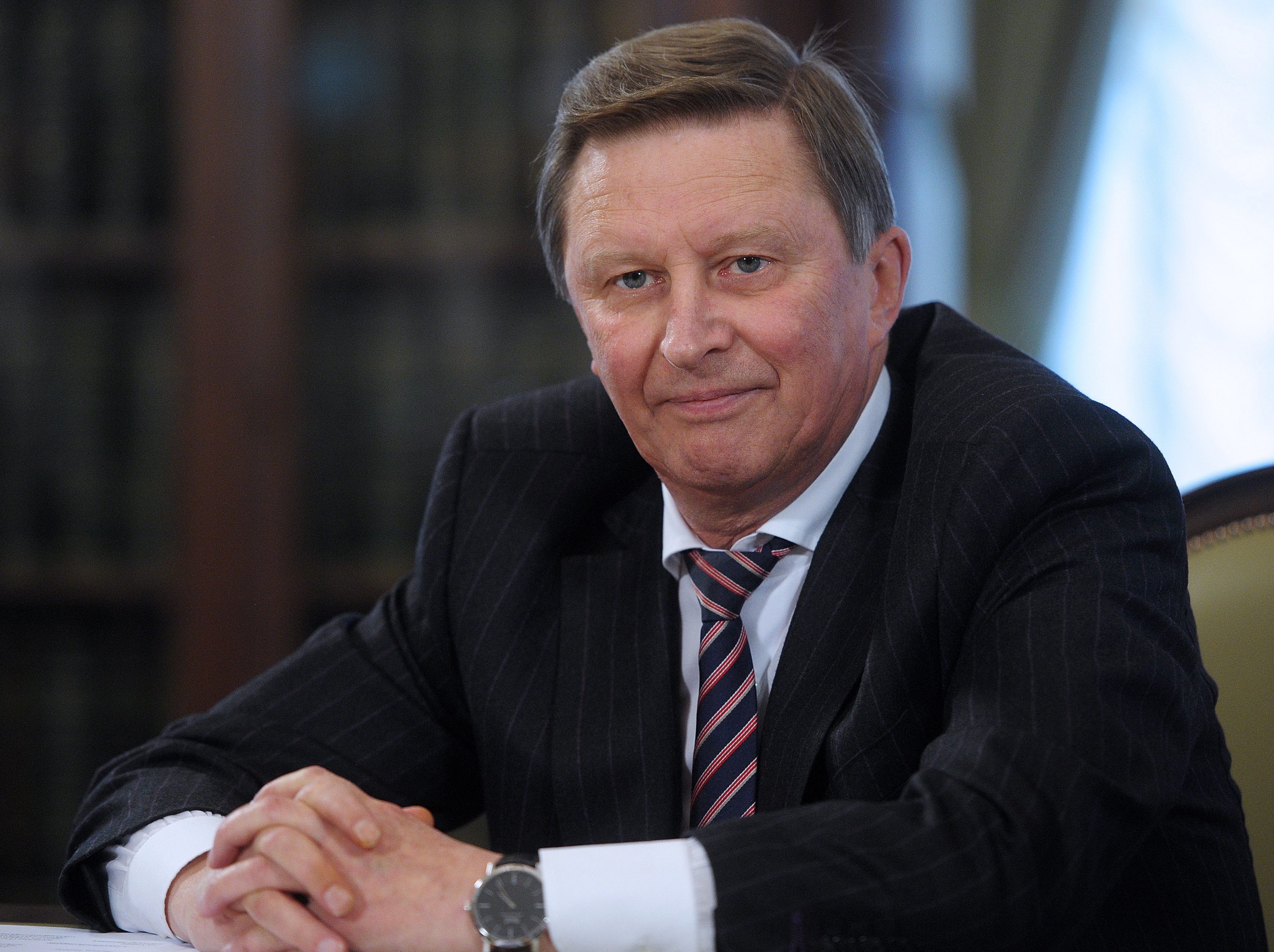 Сергей Иванов объяснил, почему в магазинах не может быть натурального молока