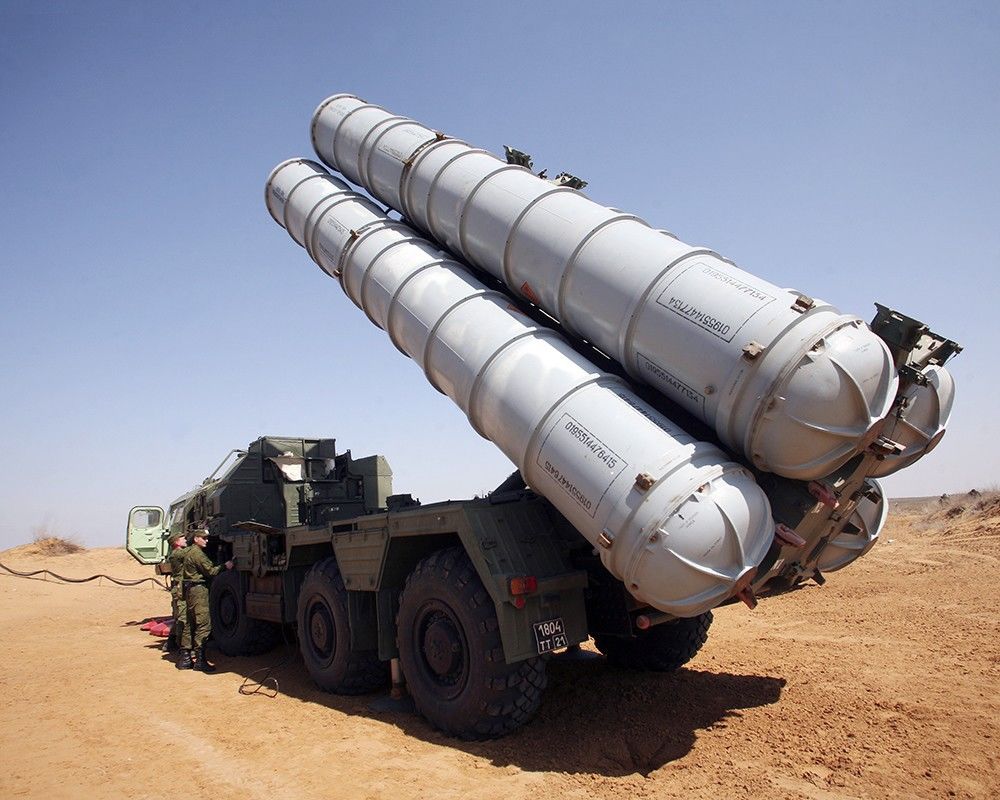 Тель-Авив пригрозил уничтожением российских С-300, защищающих Сирию от израильских налетов