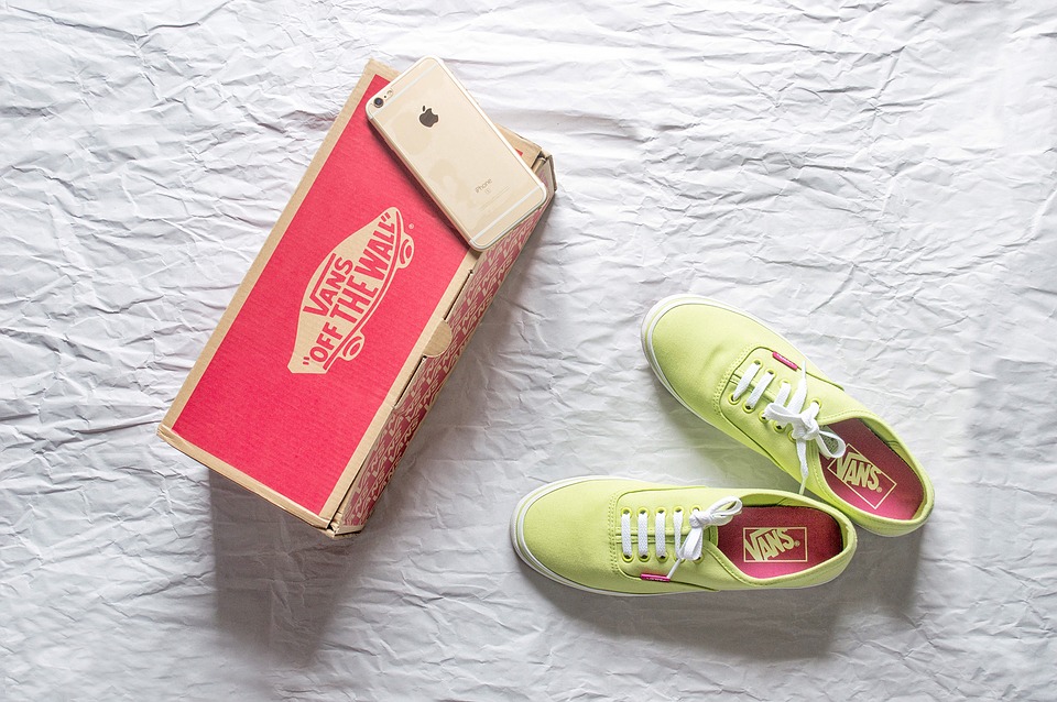 Какие достоинства выделяют современные кеды от “Vans”?