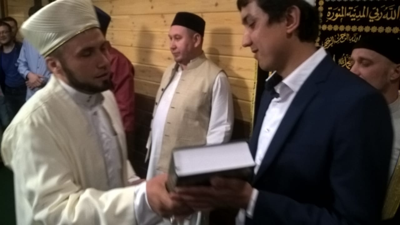 Отстраненный Гайнутдином муфтий открыл новую мечеть (ФОТО)
