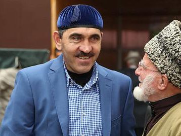 Евкуров пригласил на ифтар муфтия Хамхоева