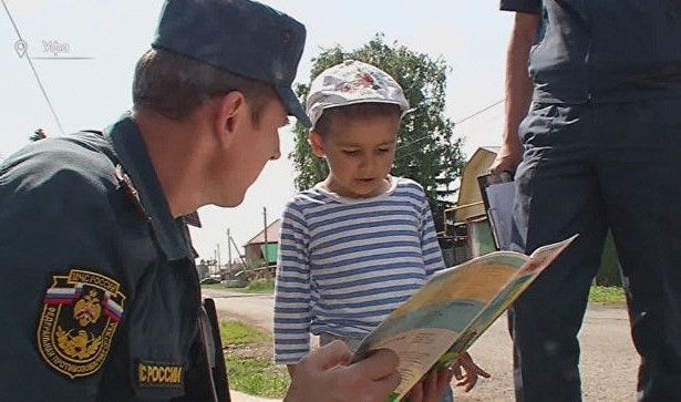 Четырехлетний Алёша не дал мигрантам сгореть заживо (ВИДЕО)