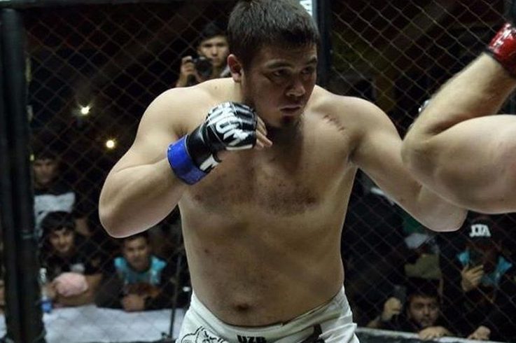 В Узбекистане задержан раненный ножом в грудь чемпион мира по ММА