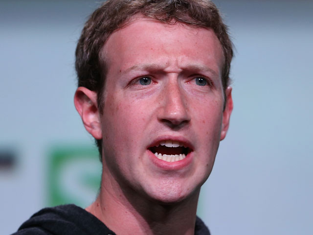 Цукерберг определился с реакцией на отрицание Холокоста в Facebook