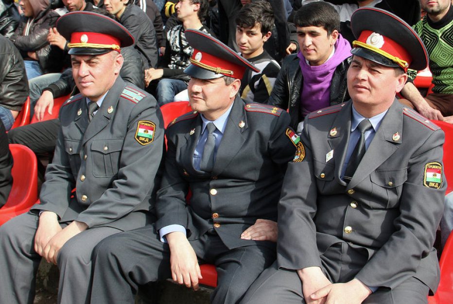 Полицейские раздели догола жительницу Таджикистана