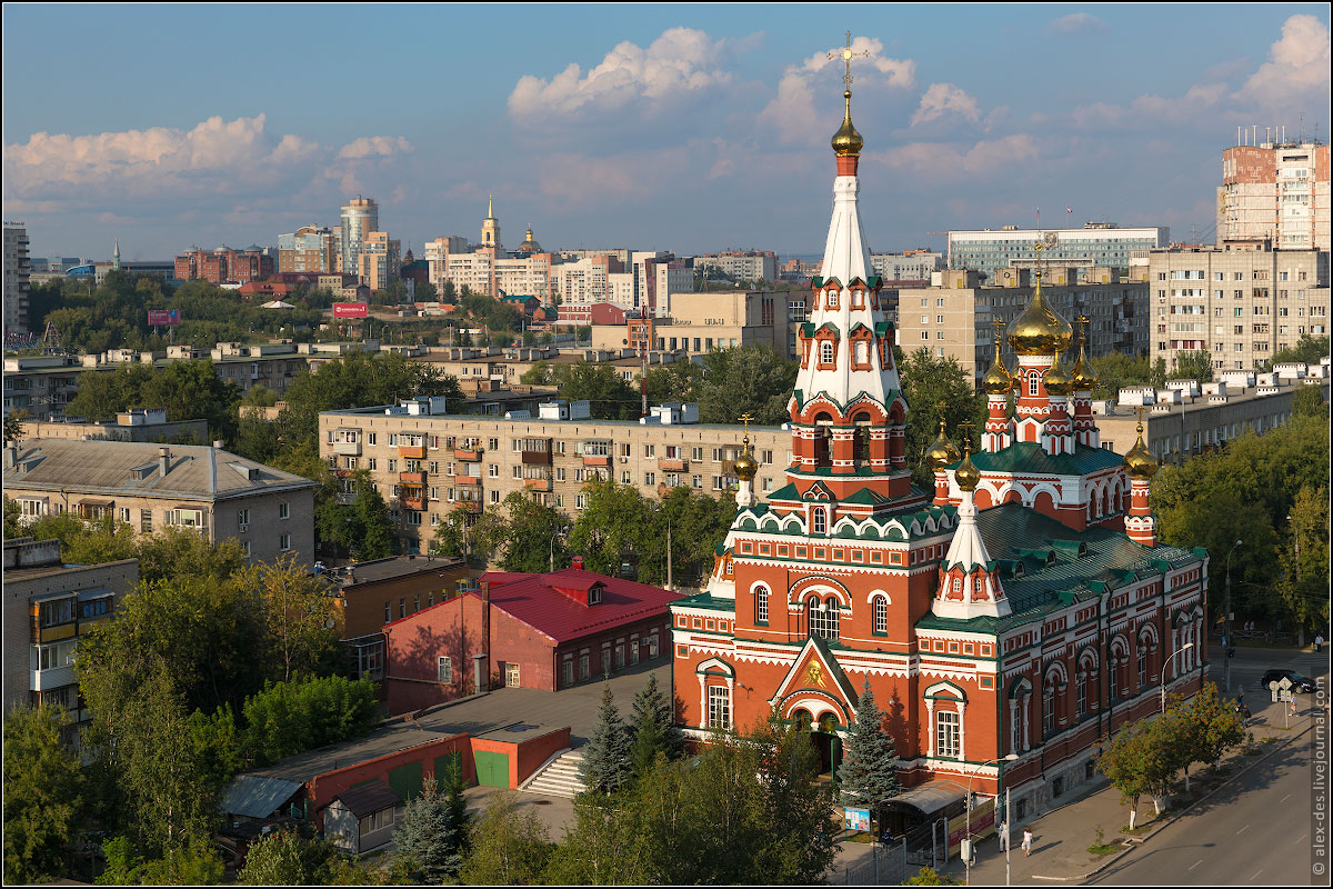 В центре Перми, где не нашлось места мечети, множатся объекты РПЦ