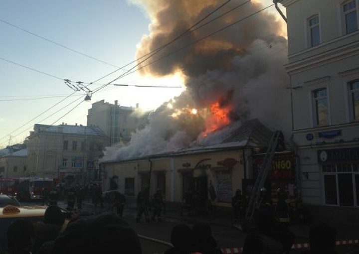 В Махачкале сгорел ресторан “Маидат”, в котором потчевали гостей муфтията Дагестана