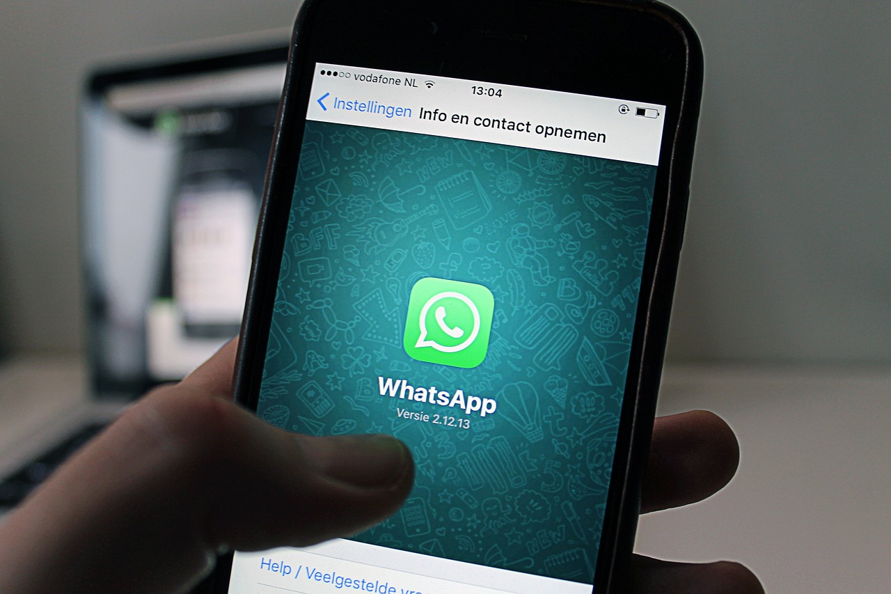 Cпецслужбы прочтут переписки пользователей WhatsApp