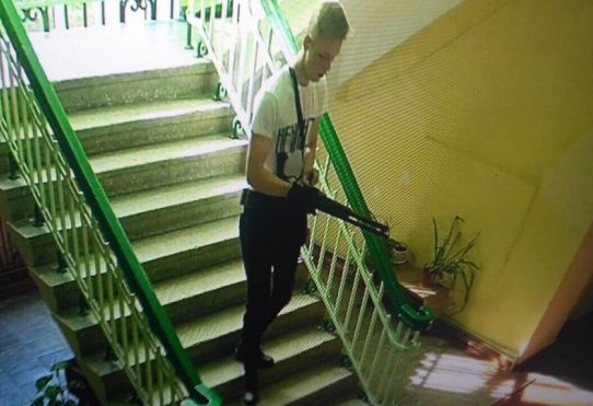 Следователи не поверили в студента-одиночку, убившего два десятка человек в Керчи