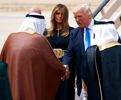 Трамп: «Король Салман, без меня ты и двух недель не протянул бы»