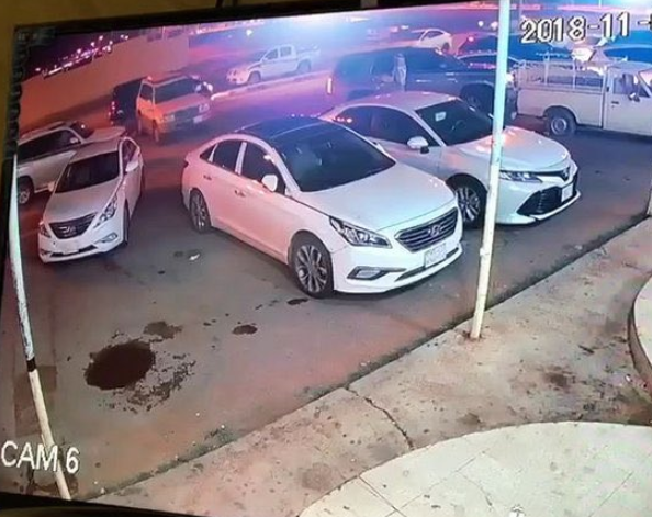 В Саудовской Аравии внедорожник влетел в парикмахерскую, есть жертвы (ВИДЕО 18+)